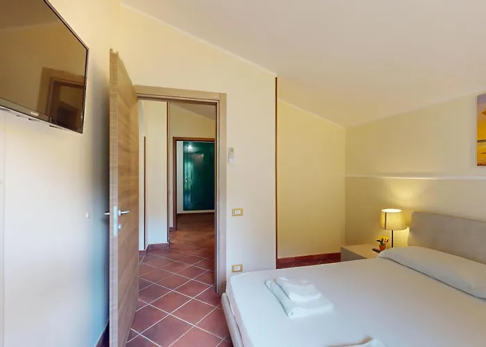 Il Rosso E Il - By Ligooria