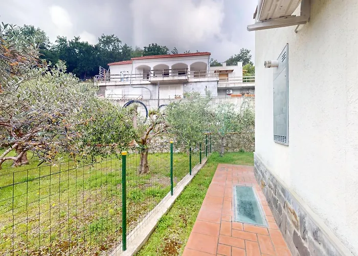 Il Rosso E Il - By Ligooria * Tovo San Giacomo