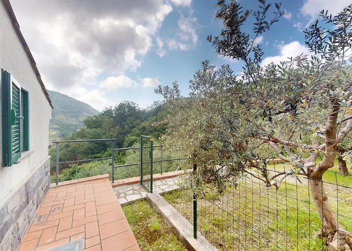 Lägenhet Il Rosso E Il - By Ligooria Tovo San Giacomo